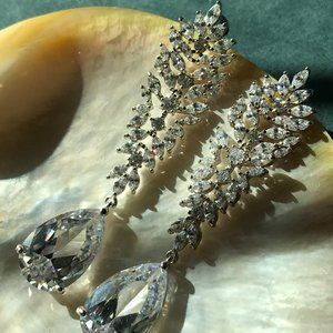 Bridal Dangle Earrings - NEW, UNWORN